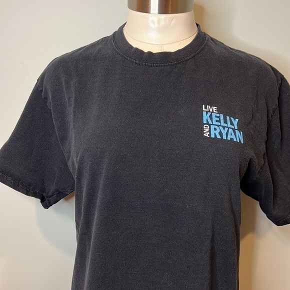 Unisex Vintage Live with Kelly & Ryan T-Shirt - Picture 2 of 8